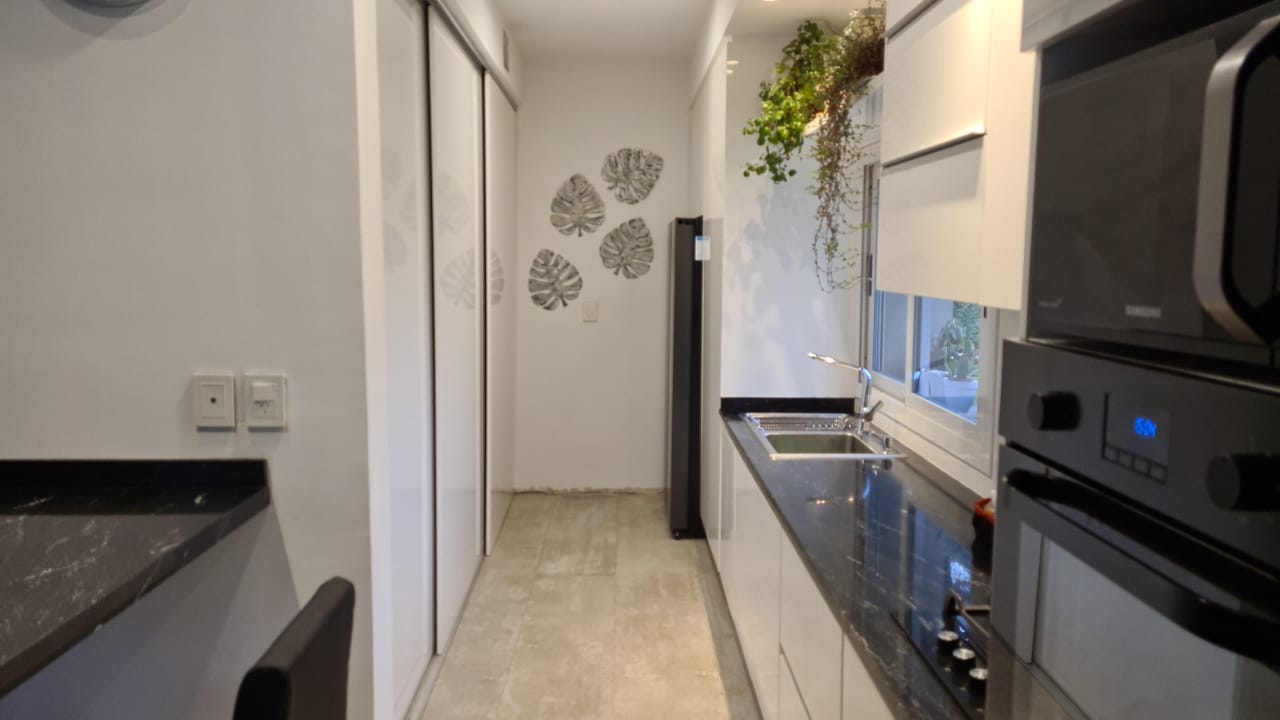 VENTA CASA COUNTRY FORTIN DEL POZO - ZONA SUR - 3 DORMITORIOS PILETA