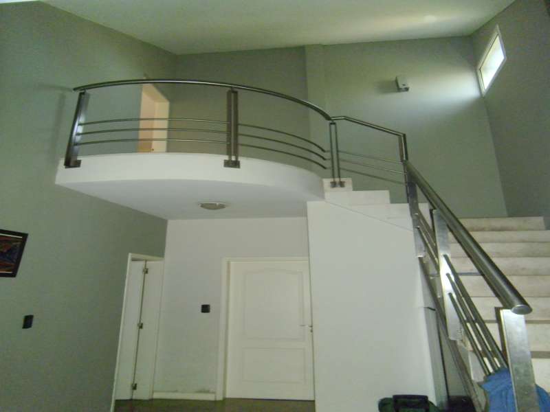 VENTA CASA COUNTRY FORTIN DEL POZO - ZONA SUR - 3 DORMITORIOS PILETA