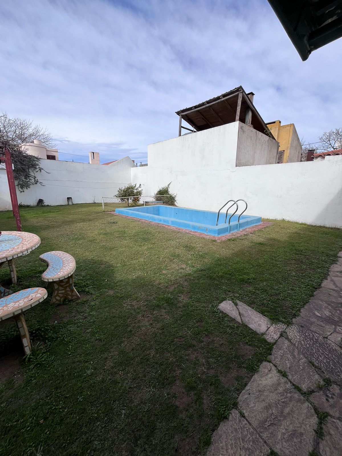 CASA VENTA CERRO DE LAS ROSAS 3 dor. 1 baño PISCINA  443 m2 Terreno 152 m2 Cub.