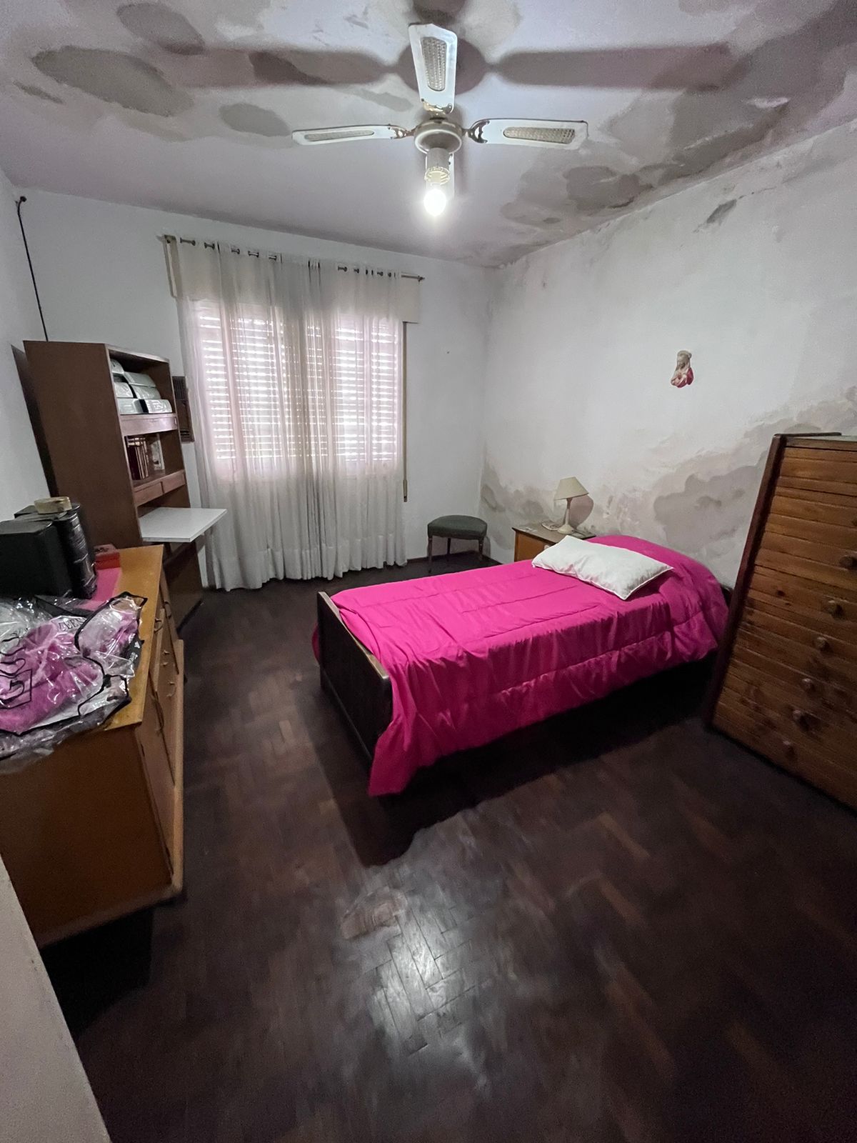 CASA VENTA CERRO DE LAS ROSAS 3 dor. 1 baño PISCINA  443 m2 Terreno 152 m2 Cub.