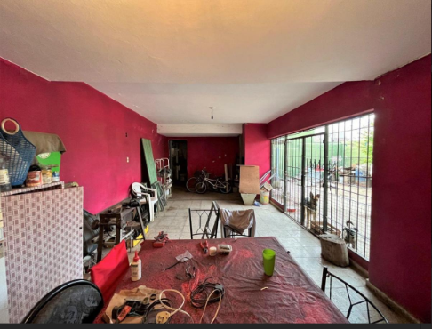 Casa en Venta! OPORTUNIDAD INVERSIONISTAS! Se recibe vehículo-escuchamos ofertas!