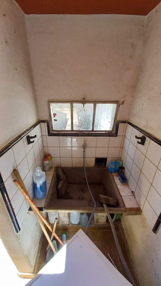 VENTA CASA 2 DORMITORIOS MAS DEPARTAMENTO BARRIO CIUDADELA A METROS DE VELEZ SARSFIELD