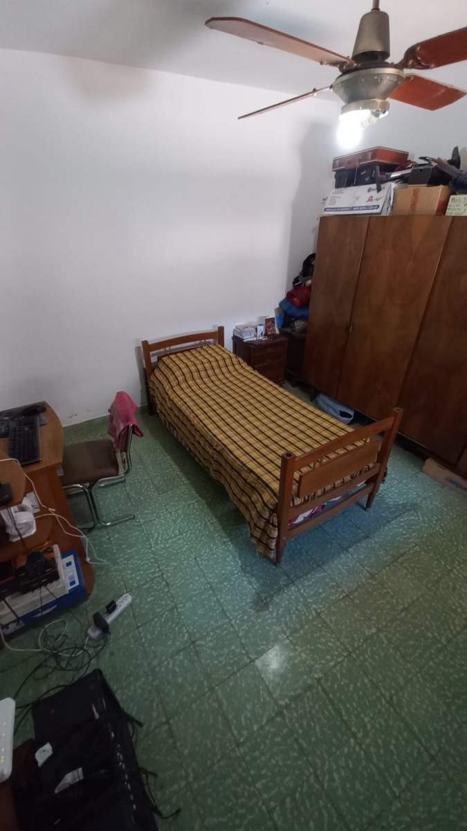 VENTA CASA 2 DORMITORIOS MAS DEPARTAMENTO BARRIO CIUDADELA A METROS DE VELEZ SARSFIELD
