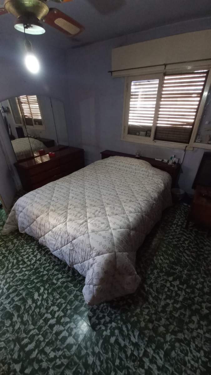 VENTA CASA 2 DORMITORIOS MAS DEPARTAMENTO BARRIO CIUDADELA A METROS DE VELEZ SARSFIELD