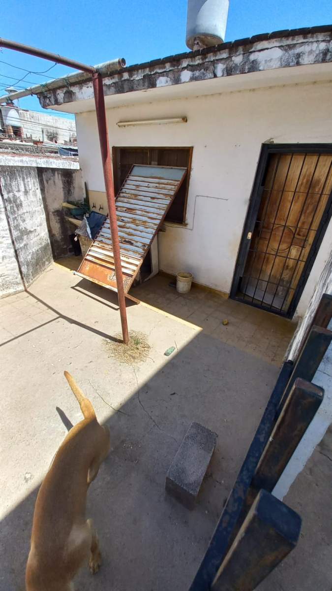 VENTA CASA 2 DORMITORIOS MAS DEPARTAMENTO BARRIO CIUDADELA A METROS DE VELEZ SARSFIELD