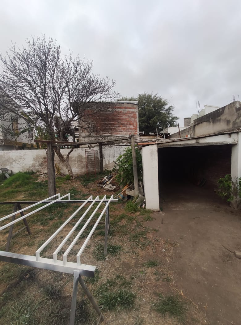 OPORTUNIDAD CASA EN VENTA CON AMPLIO LOTE 500MT2