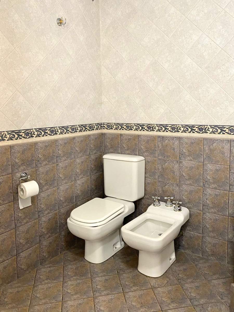 Casa PREMIUM Jockey club Frente al Golf con 4 dorm y piscina