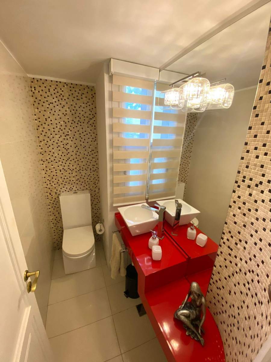 Casa PREMIUM Jockey club Frente al Golf con 4 dorm y piscina