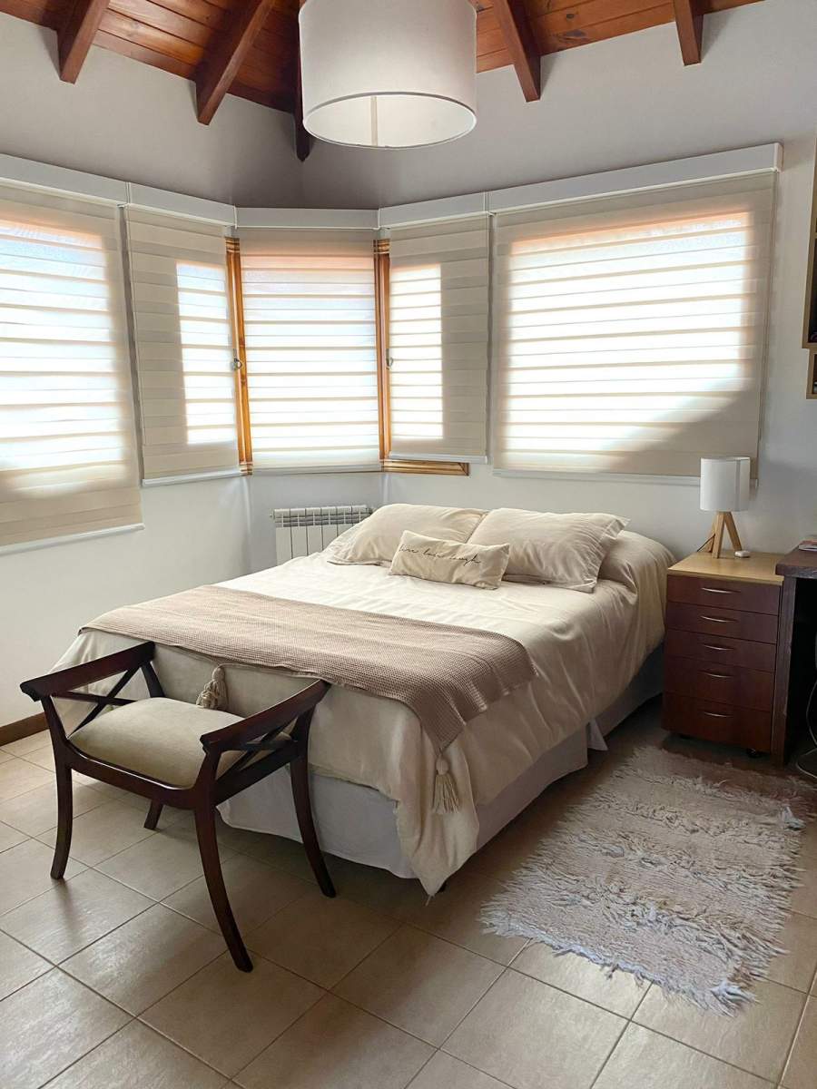 Casa PREMIUM Jockey club Frente al Golf con 4 dorm y piscina