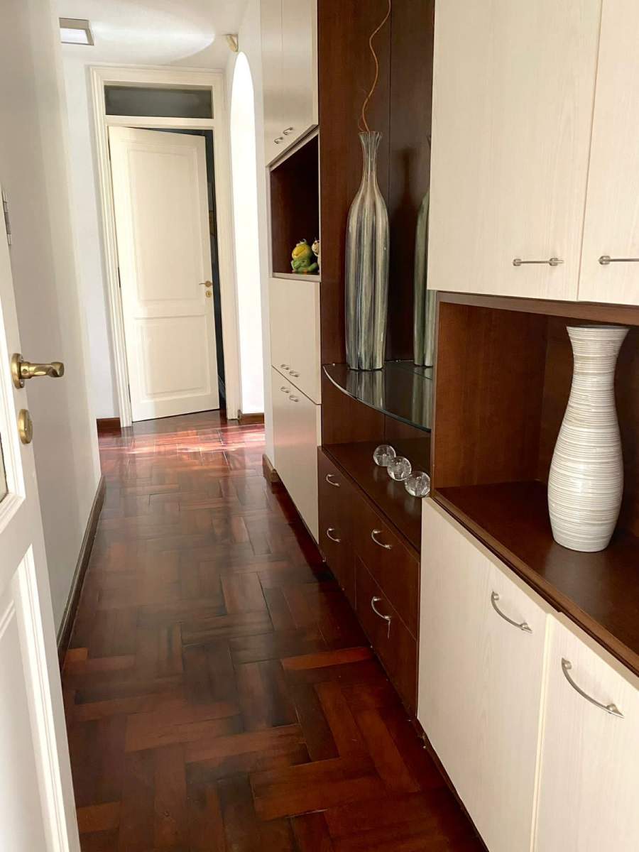 Casa PREMIUM Jockey club Frente al Golf con 4 dorm y piscina