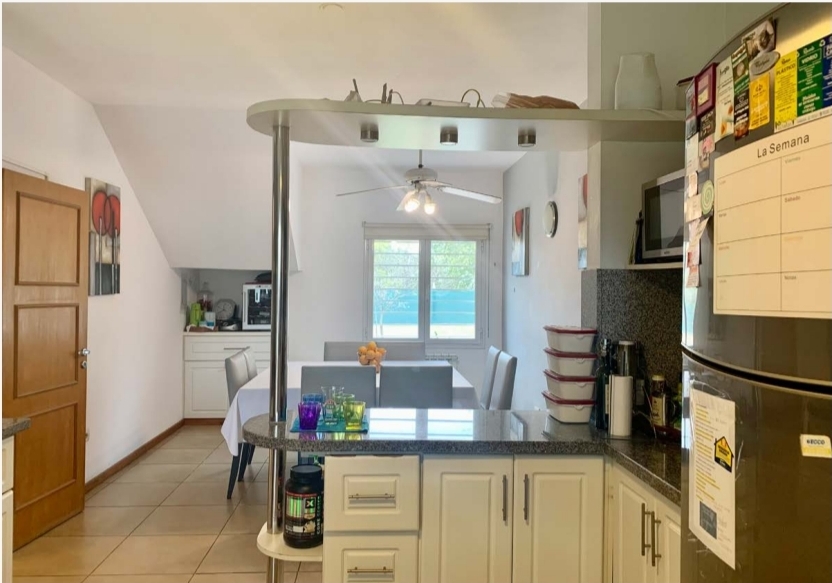 CASA EN VENTA COUNTRY LA SANTINA 4 DORMITORIOS