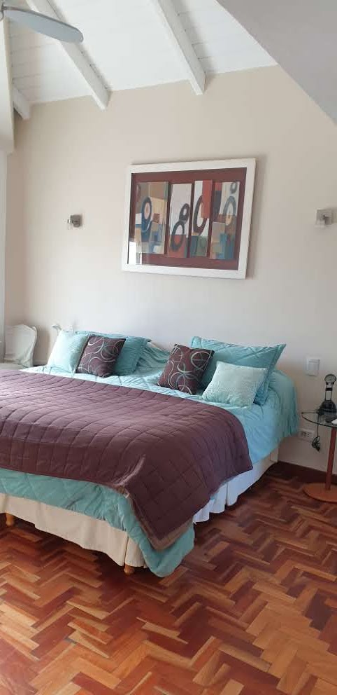 CASA EN VENTA COUNTRY LA SANTINA 4 DORMITORIOS