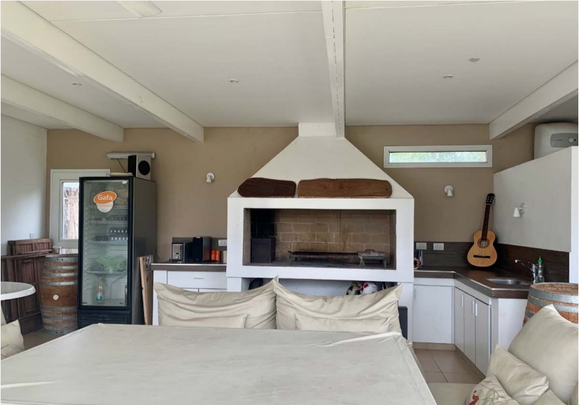 CASA EN VENTA COUNTRY LA SANTINA 4 DORMITORIOS
