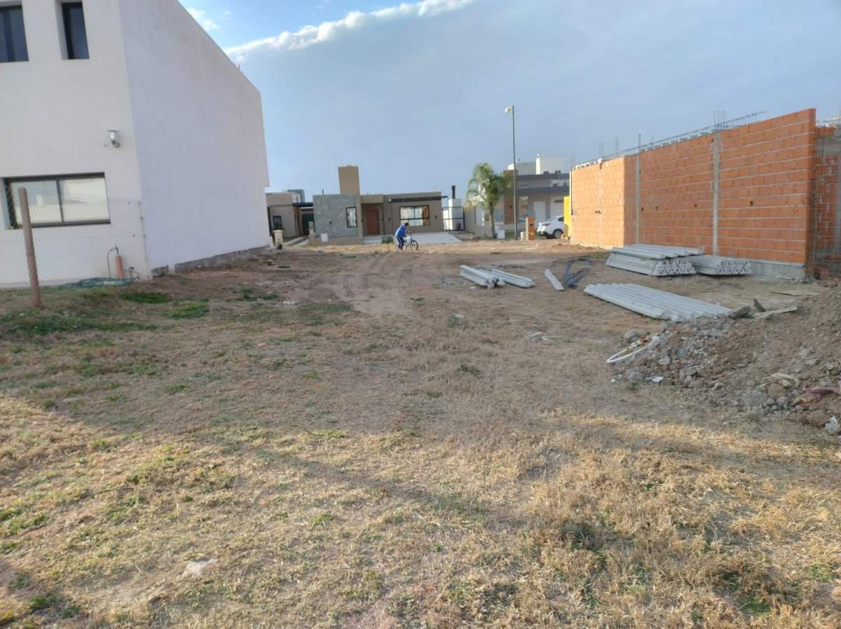 Docta Primera Etapa Hermoso Lote Centro