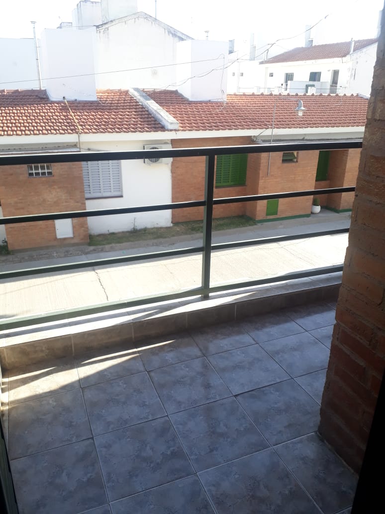 DÚPLEX DE 3 DORM. EN VENTA EN COMPLEJO CERRADO EN B LAS PALMAS