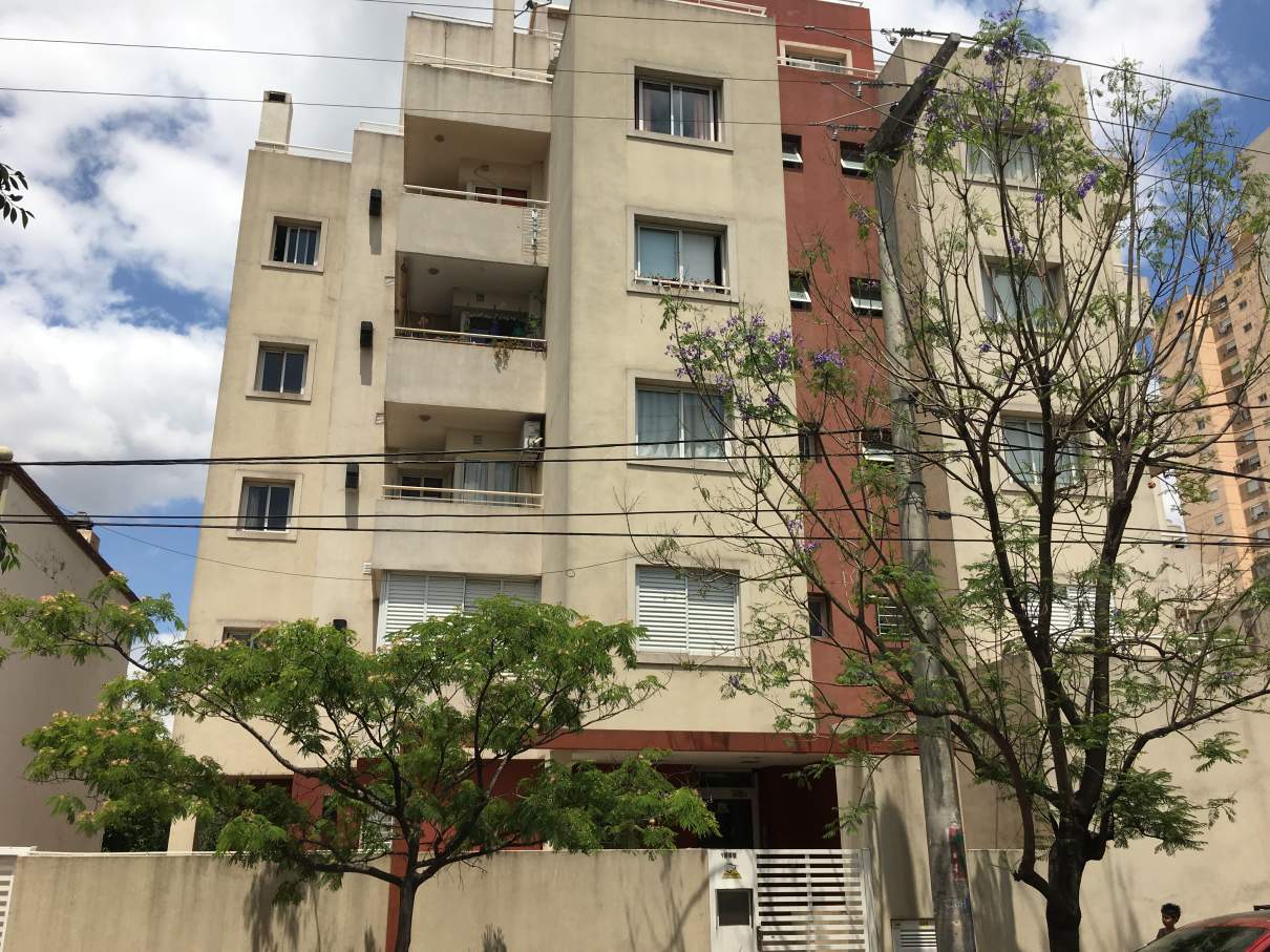 DEPARTAMENTO EN ALQUILER DE 1 DORMITORIO EN ALBERDI