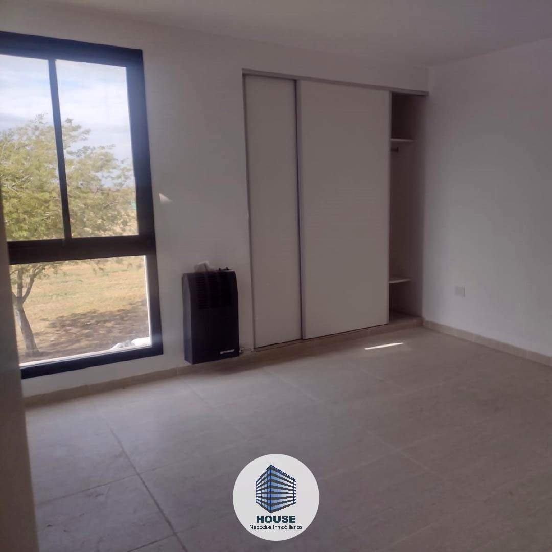 DUPLEX EN VENTA 2 DORMITORIOS EN CIUDAD DOCTA 1ERA ETAPA