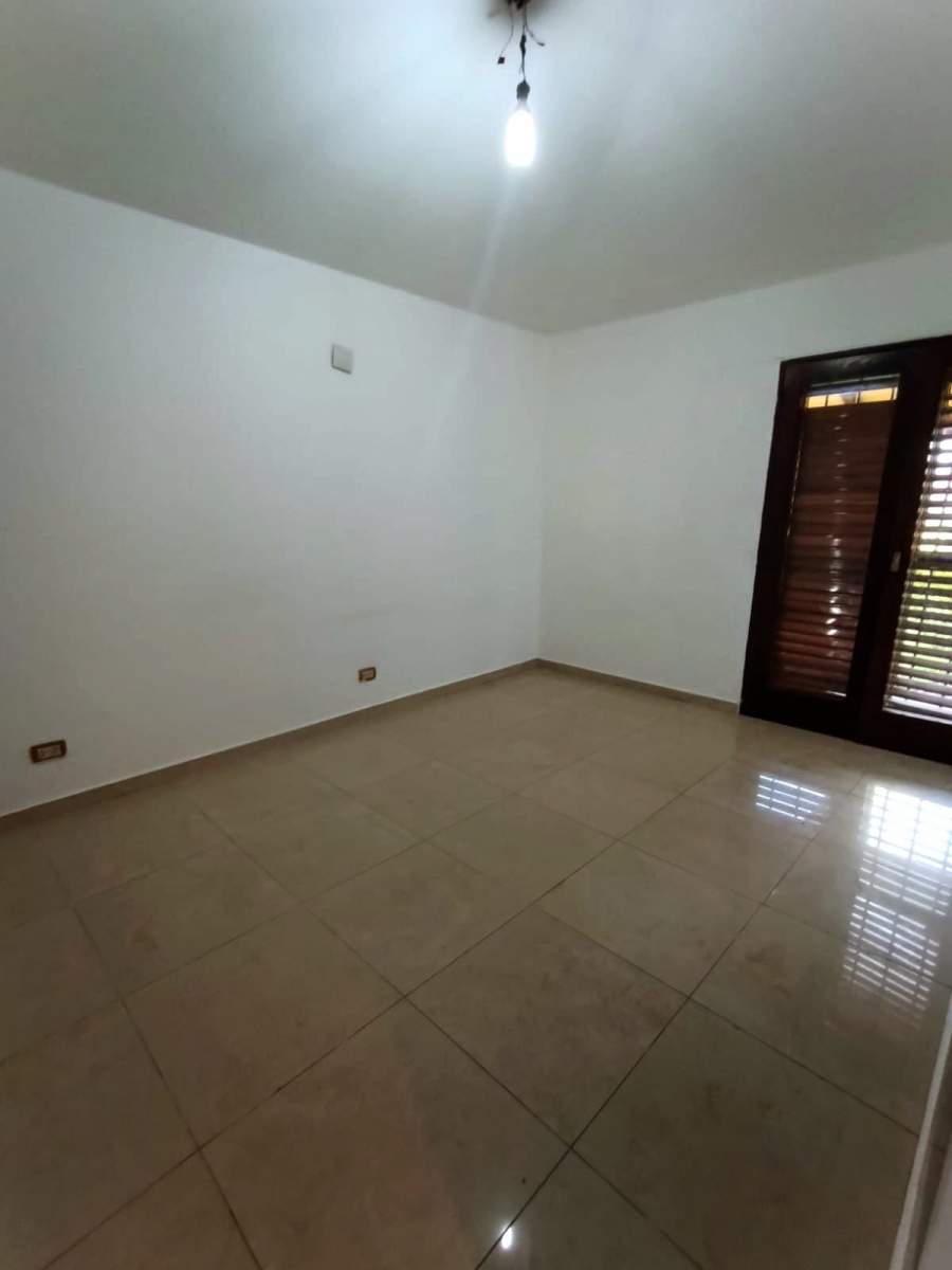 CASA EN VENTA 3 DORMITORIOS GRANJA DE FUNES