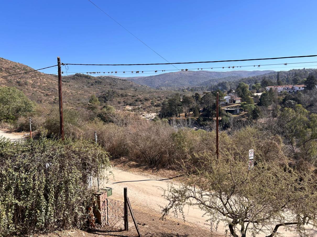 SE VENDE CASA EN CUESTA BLANCA VILLA CARLOS PAZ