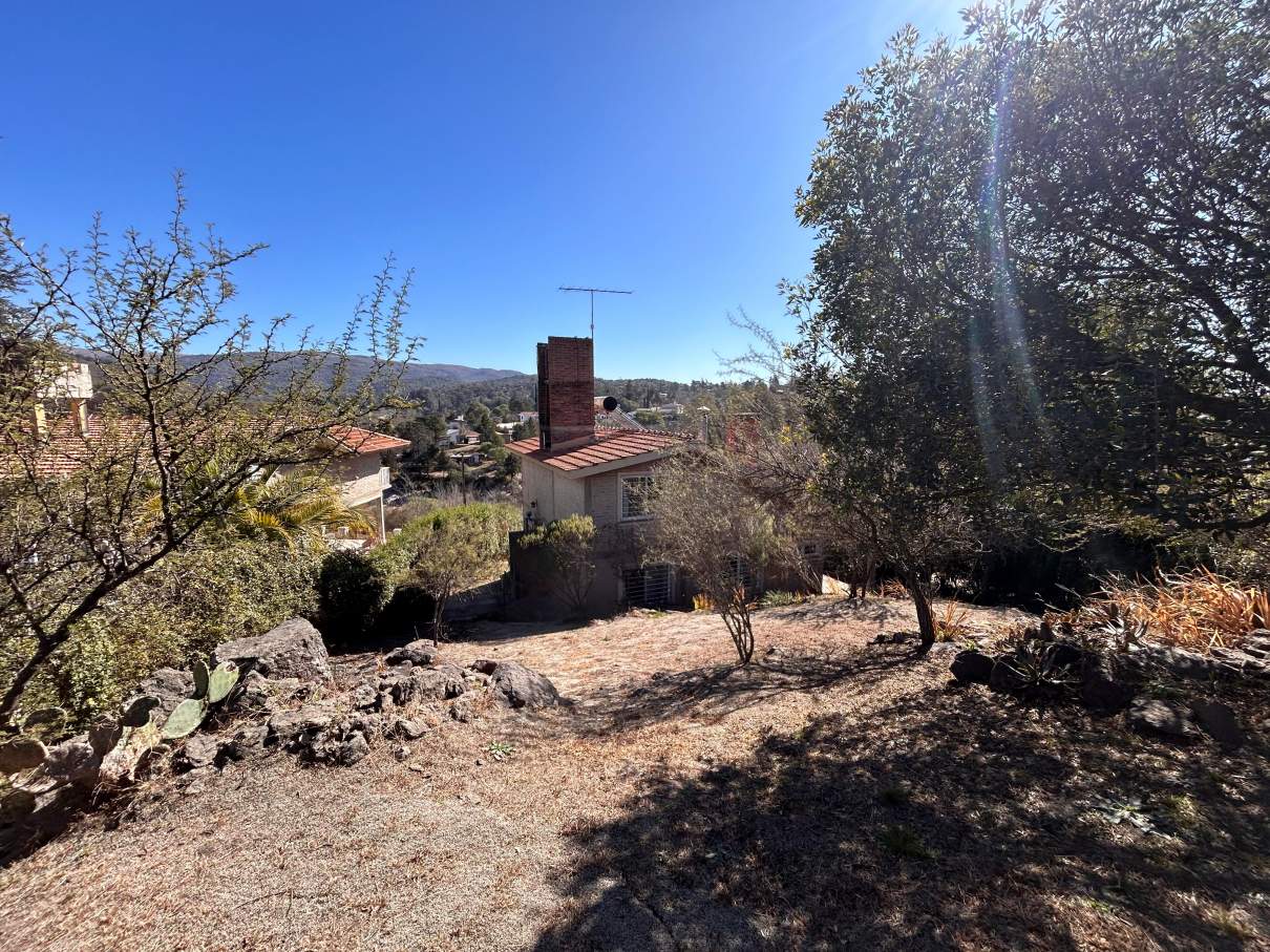 SE VENDE CASA EN CUESTA BLANCA VILLA CARLOS PAZ