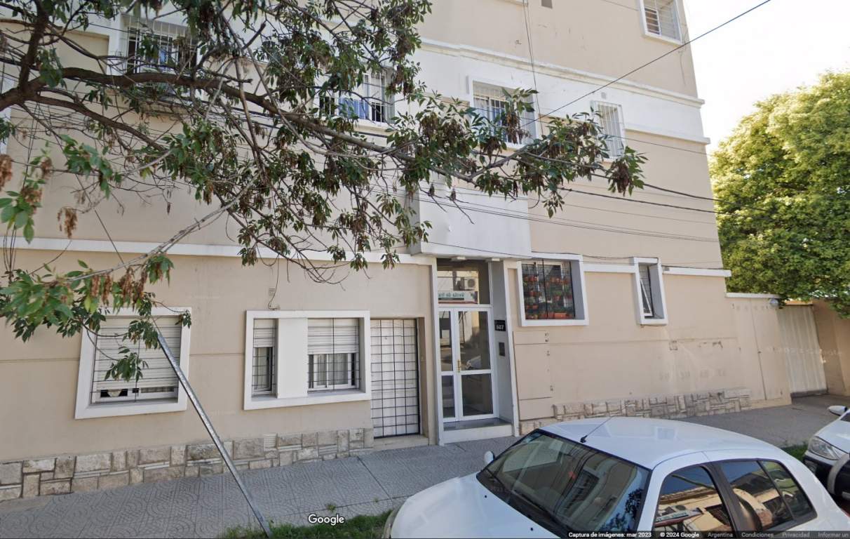 DEPARTAMENTO 2 DORMITORIOS, COCINA, ESTAR, TERRAZA Y COCHERA EN PRIMER PISO, BARRIO GENERAL BUSTOS