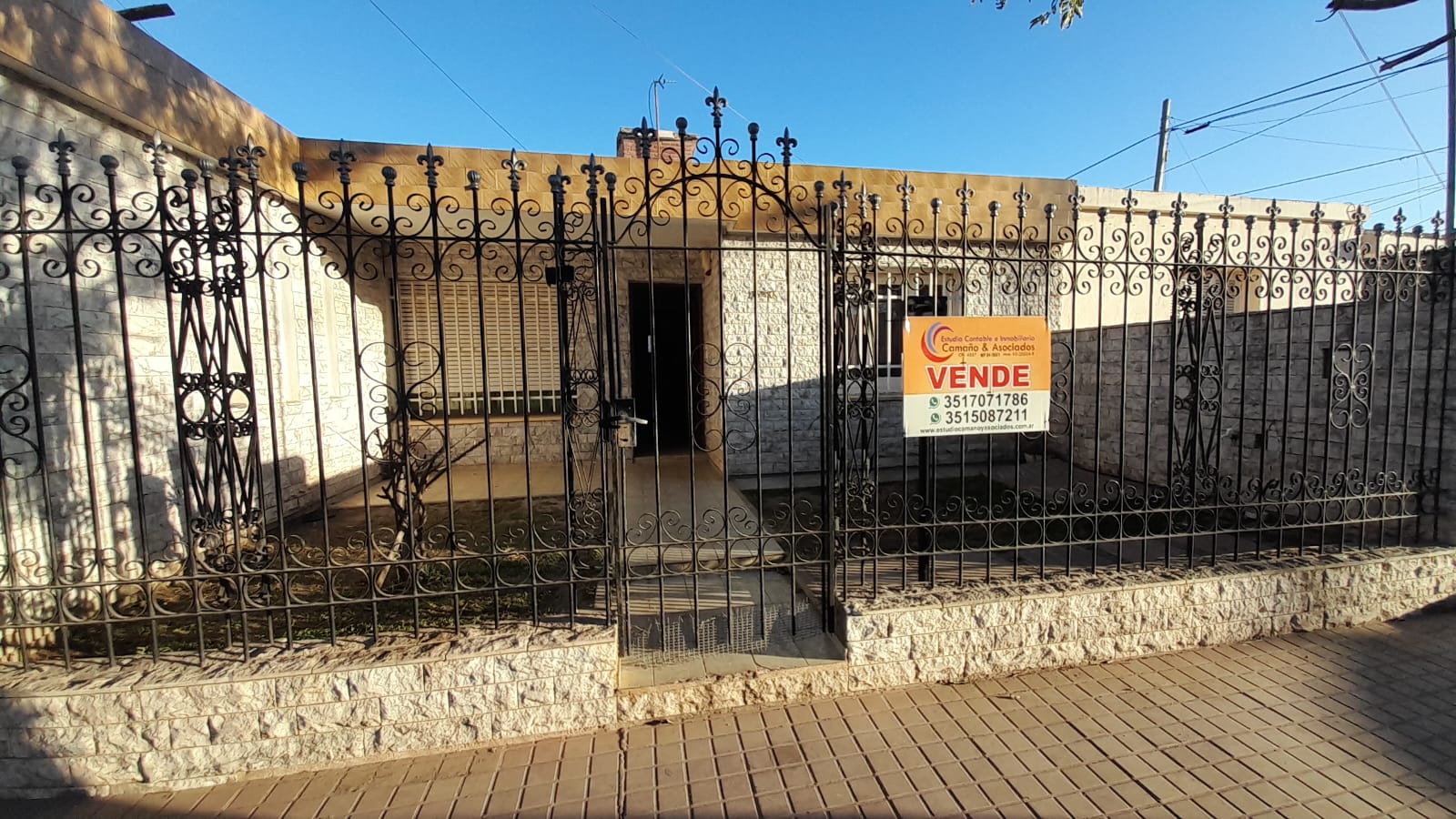 SE VENDE CASA EN B VILLA LIBERTADOR ADQUIRILO CON APPTO BANCOR