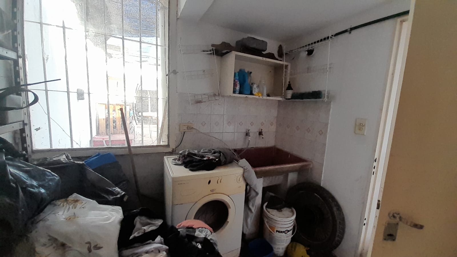 SE VENDE CASA EN B VILLA LIBERTADOR ADQUIRILO CON APPTO BANCOR