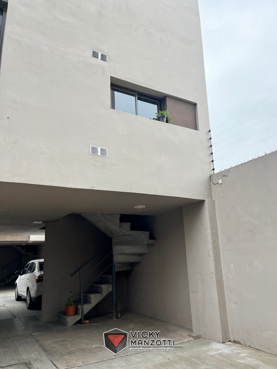 1 Dorm. con cochera y terraza, B° Güemes