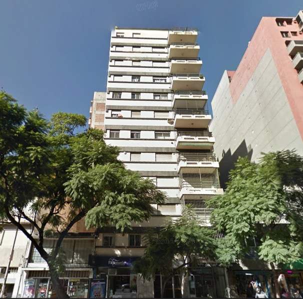 Depto. en alquiler de 1 dormitorio sobre Av. Chacabuco 385 - Con patio