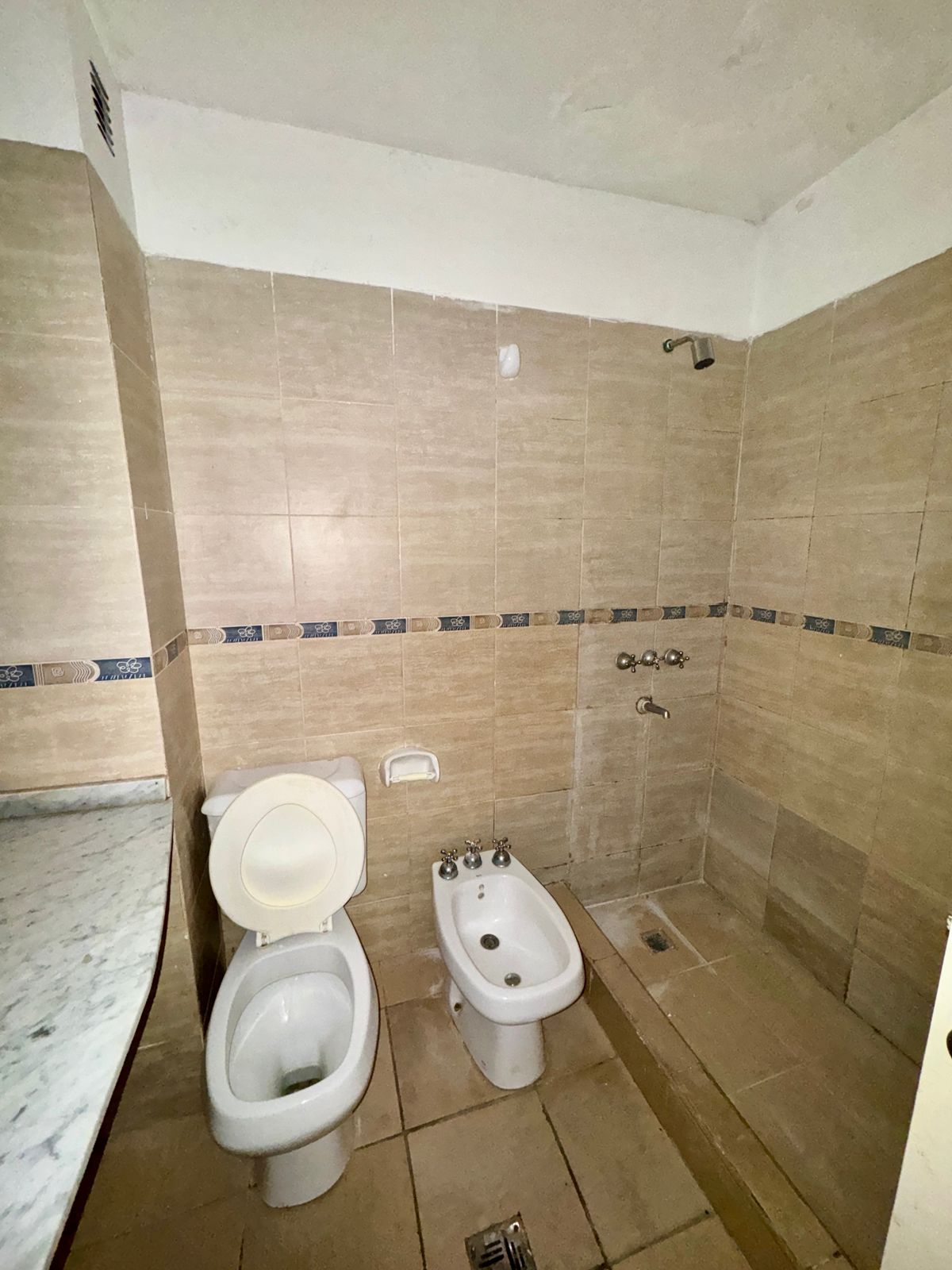 VENDO DEPTO DE DOS DOR EN MACROCENTRO