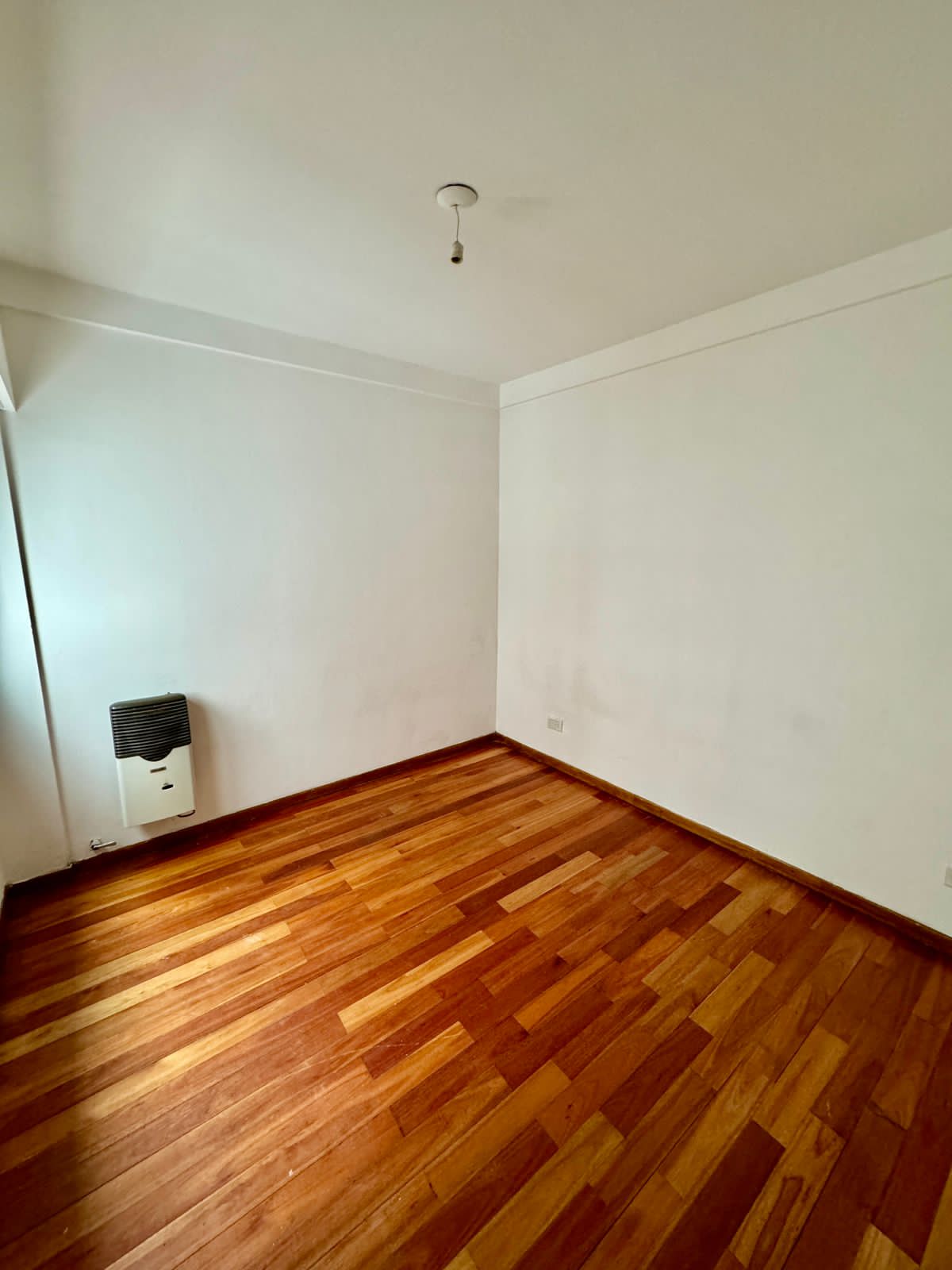 VENDO DEPTO DE DOS DOR EN MACROCENTRO