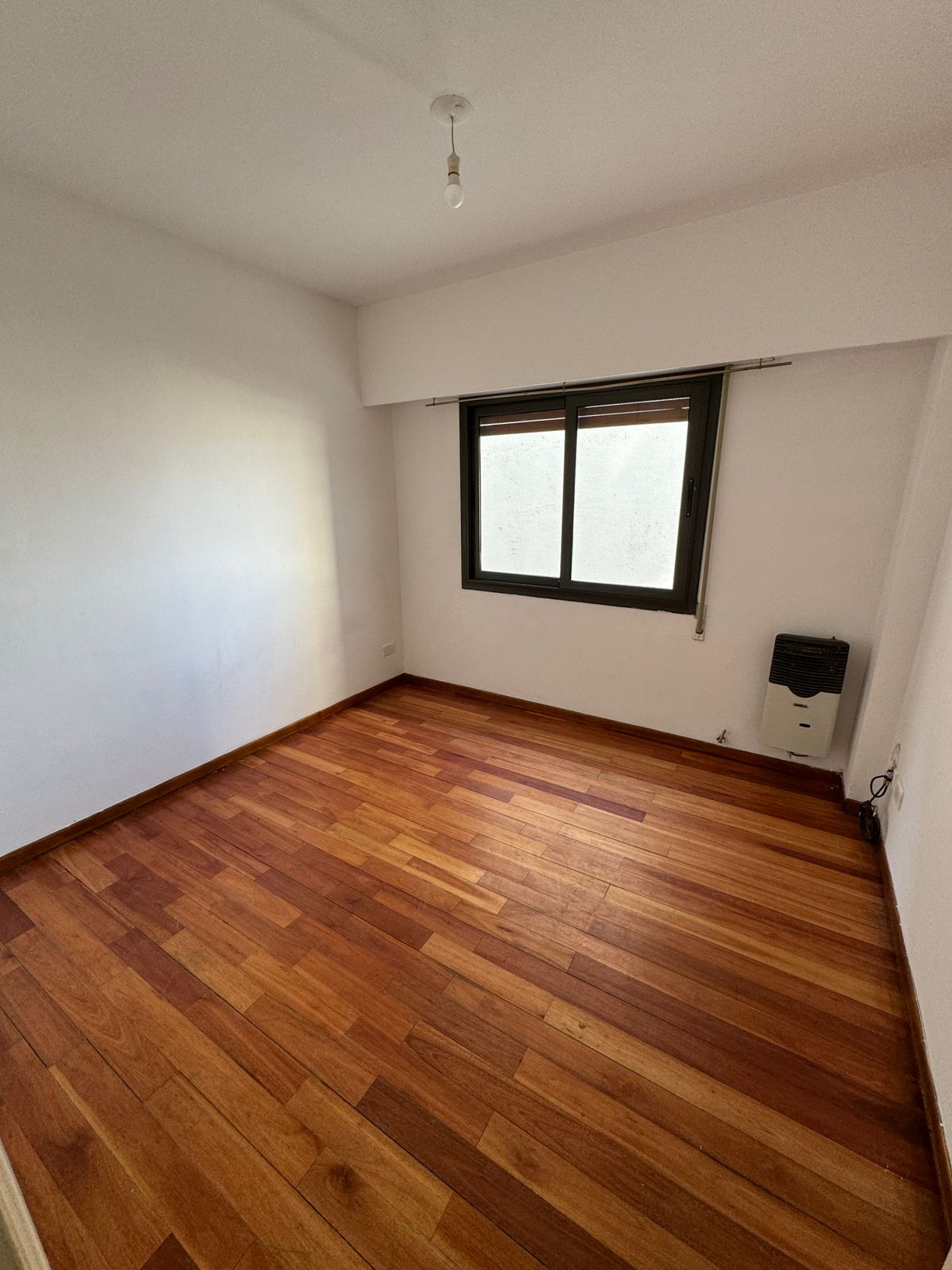 VENDO DEPTO DE DOS DOR EN MACROCENTRO