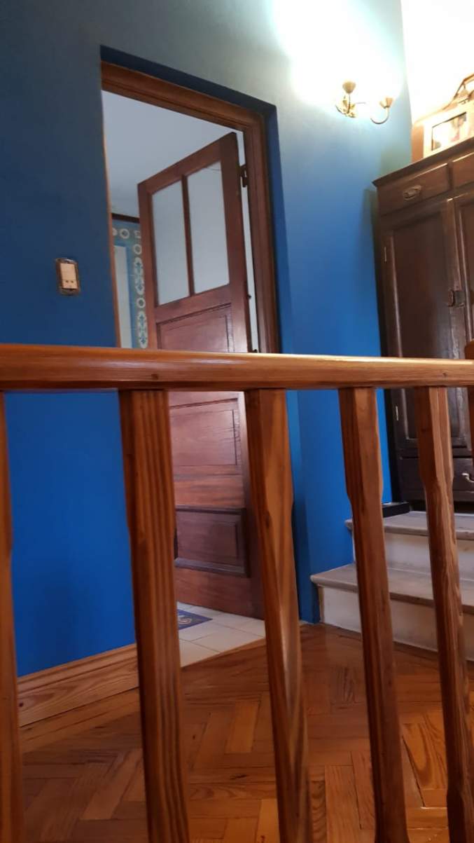 En VENTA excelente Chalet en barrio Colón, conservada con exquisito gusto