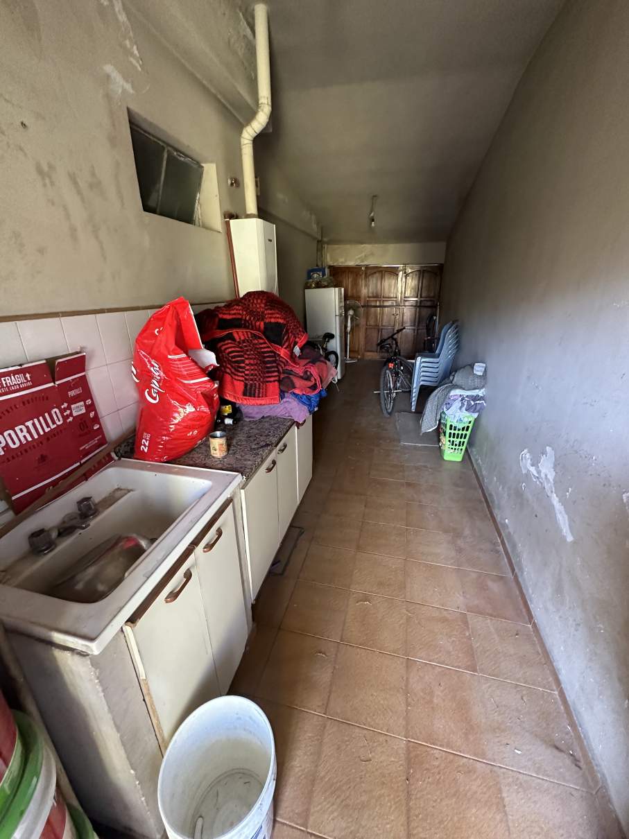 SE VENDE CASA 3 DORMITORIOS -  B Marques de Sobremonte