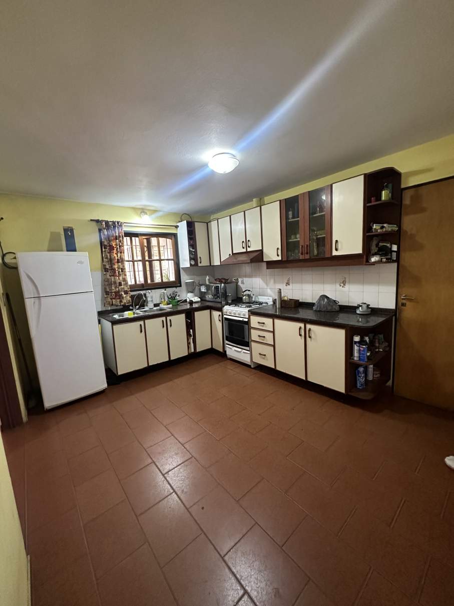 SE VENDE CASA 3 DORMITORIOS -  B Marques de Sobremonte
