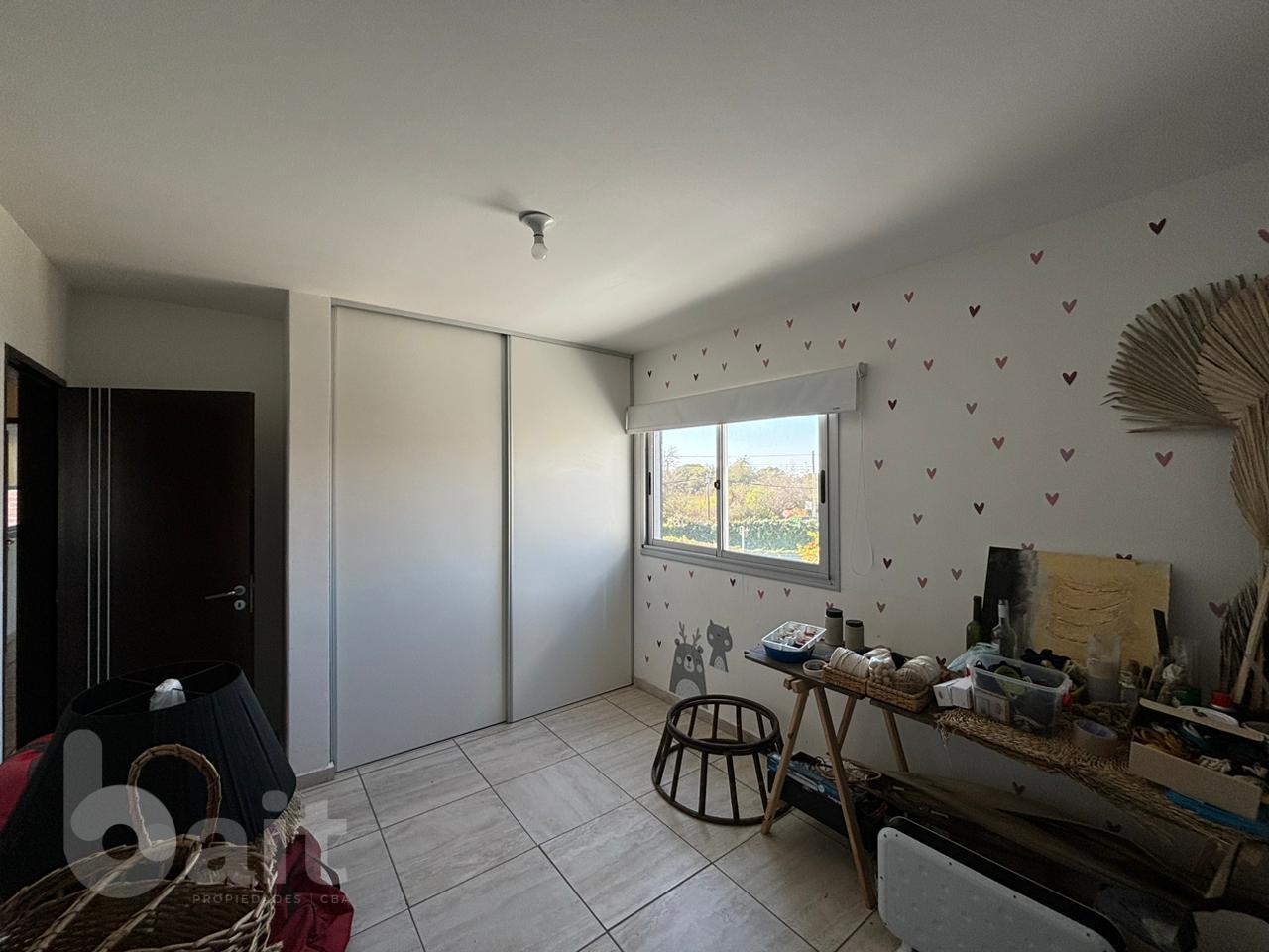 Venta duplex 3 dormitorios con pileta, en Campo de Vuelo II