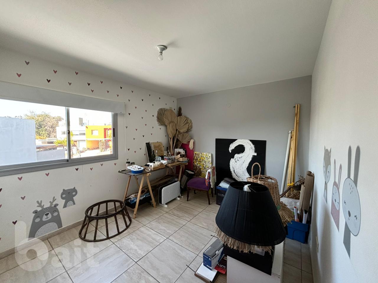 Venta duplex 3 dormitorios con pileta, en Campo de Vuelo II