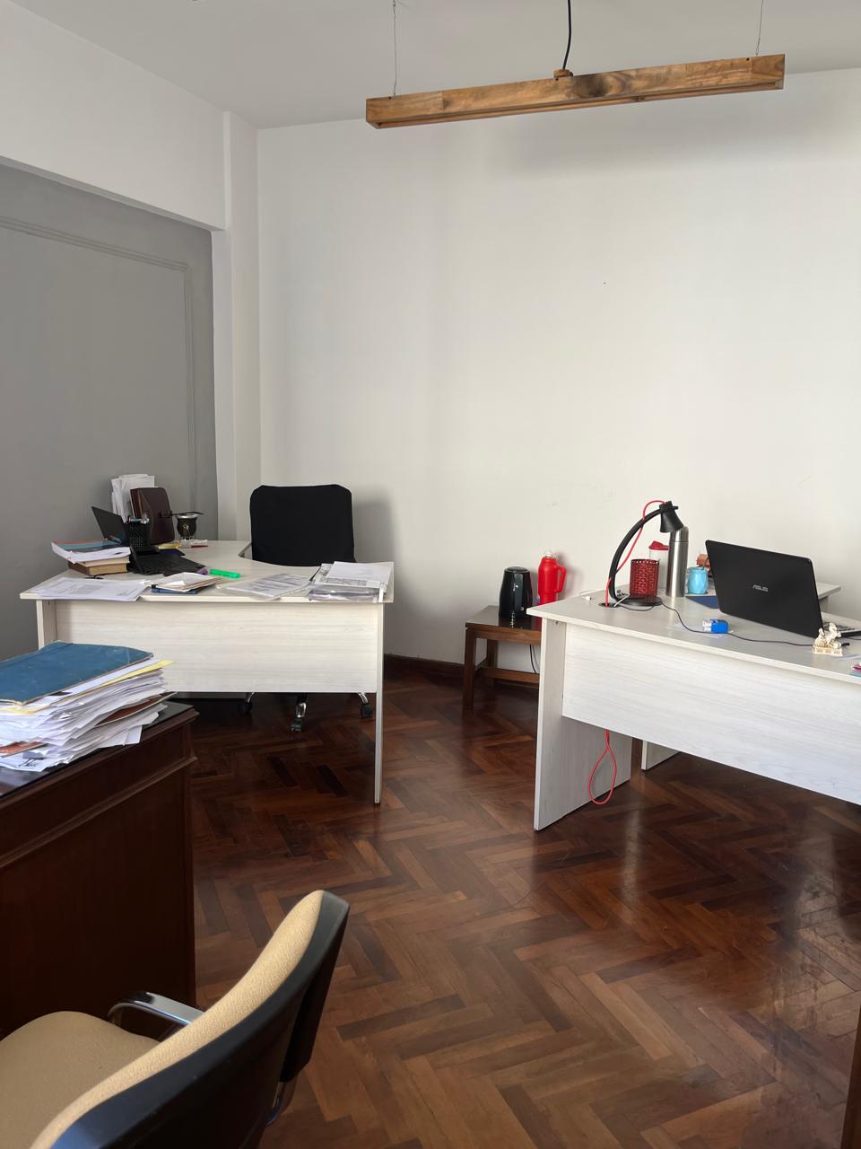 OFICINA LUMINOSA  - ZONA CENTRO