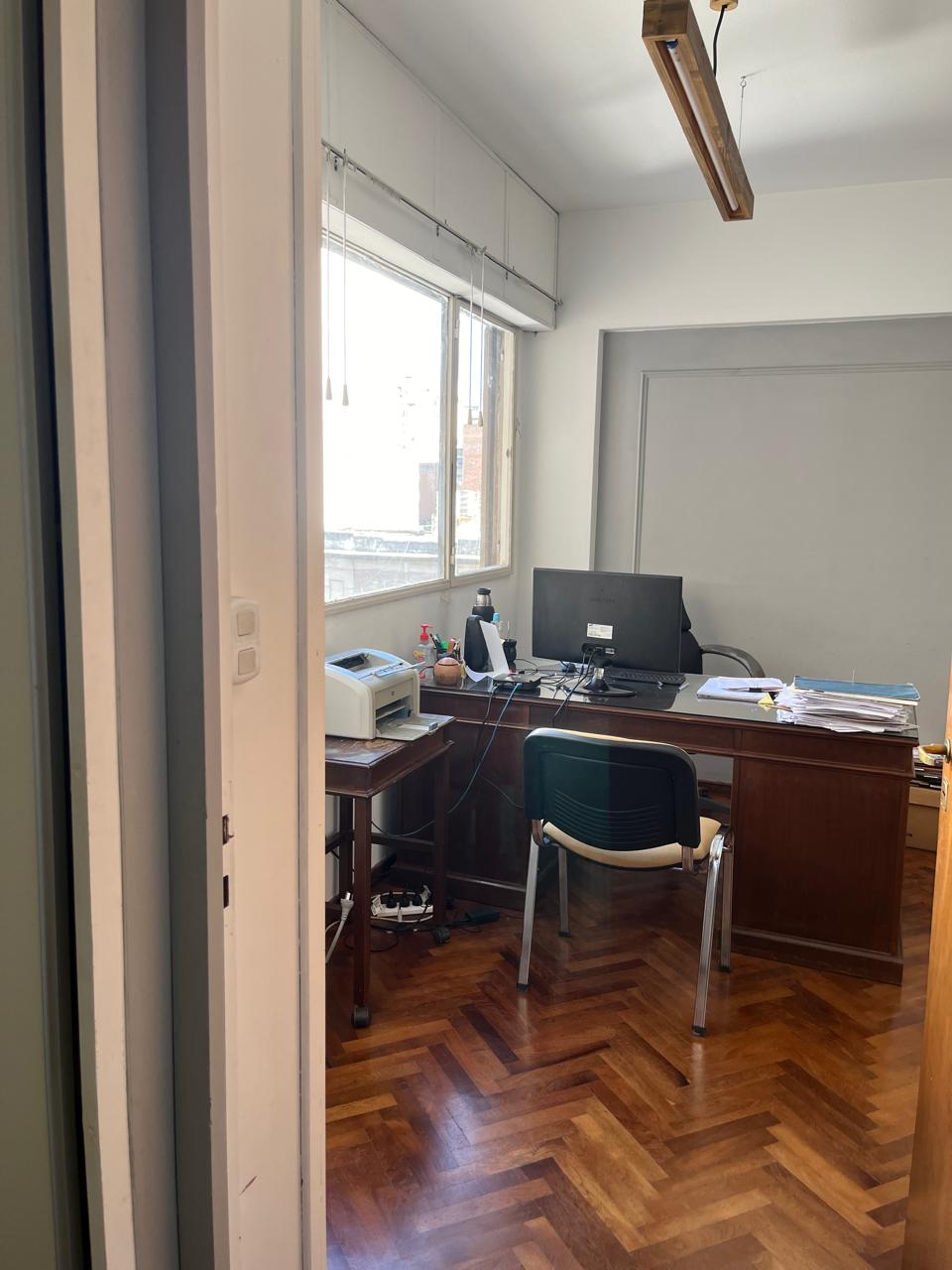 OFICINA LUMINOSA  - ZONA CENTRO