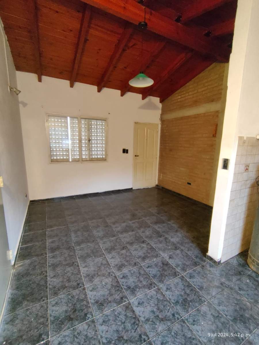 CASA EN VENTA EN BIALET MASSÉ CON VISTA AL LAGO SAN ROQUE.