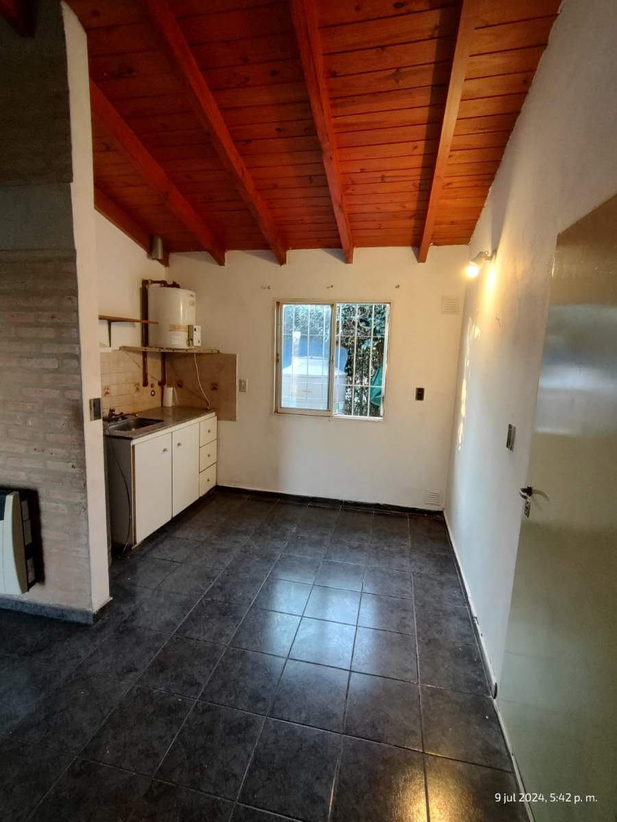 CASA EN VENTA EN BIALET MASSÉ CON VISTA AL LAGO SAN ROQUE.