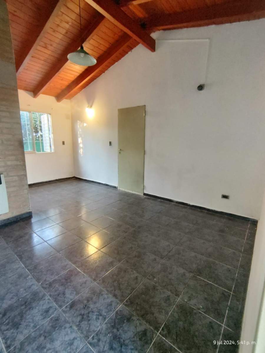 CASA EN VENTA EN BIALET MASSÉ CON VISTA AL LAGO SAN ROQUE.