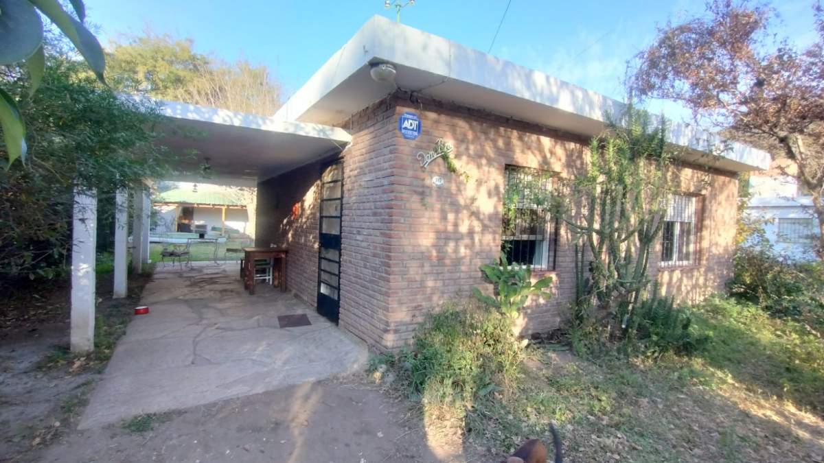 CASA EN VENTA EN BIALET MASSÉ.