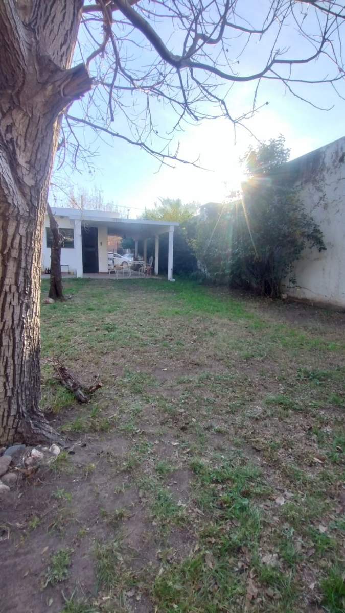 CASA EN VENTA EN BIALET MASSÉ.