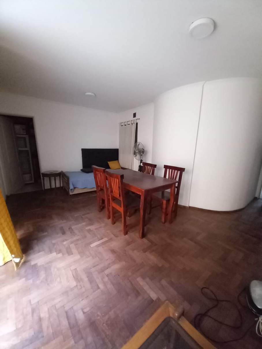 ALQUILO NVA CBA AMOBLADO 1 DOR AV. PUEYRREDON 138 PB CON PATIO.