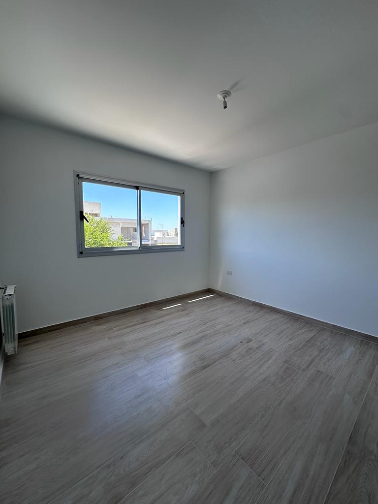 Dúplex en MANANTIALES  (Prados y Solares).