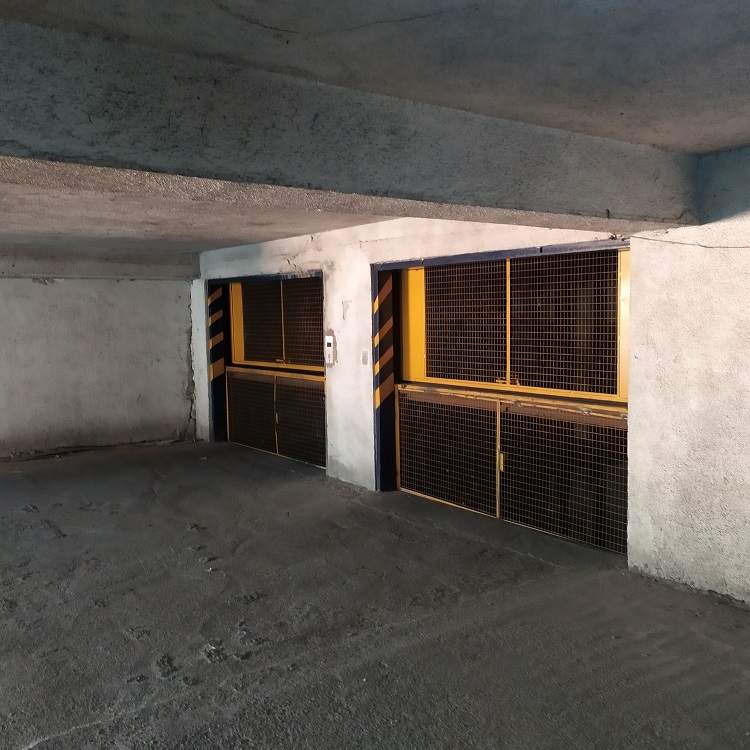 VENDO COCHERA EN CALLE BELGRANO 33