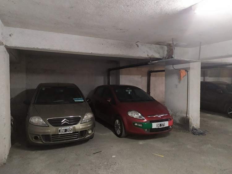 VENDO COCHERA EN CALLE BELGRANO 33