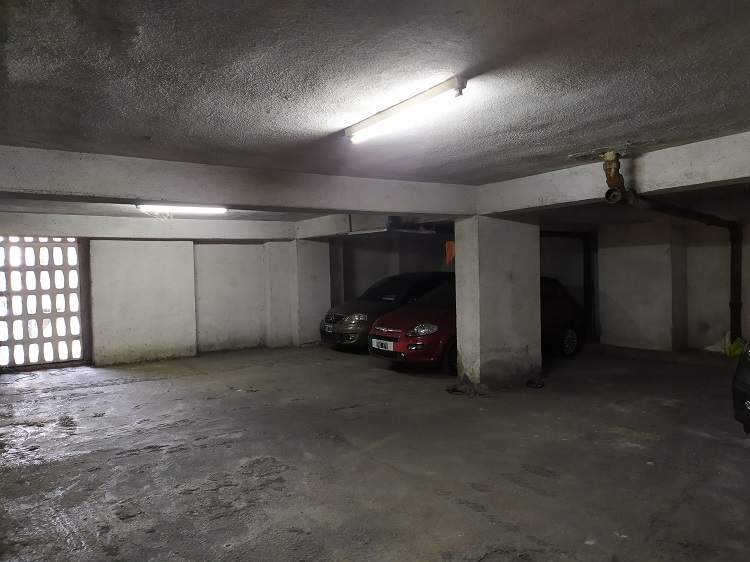 VENDO COCHERA EN CALLE BELGRANO 33
