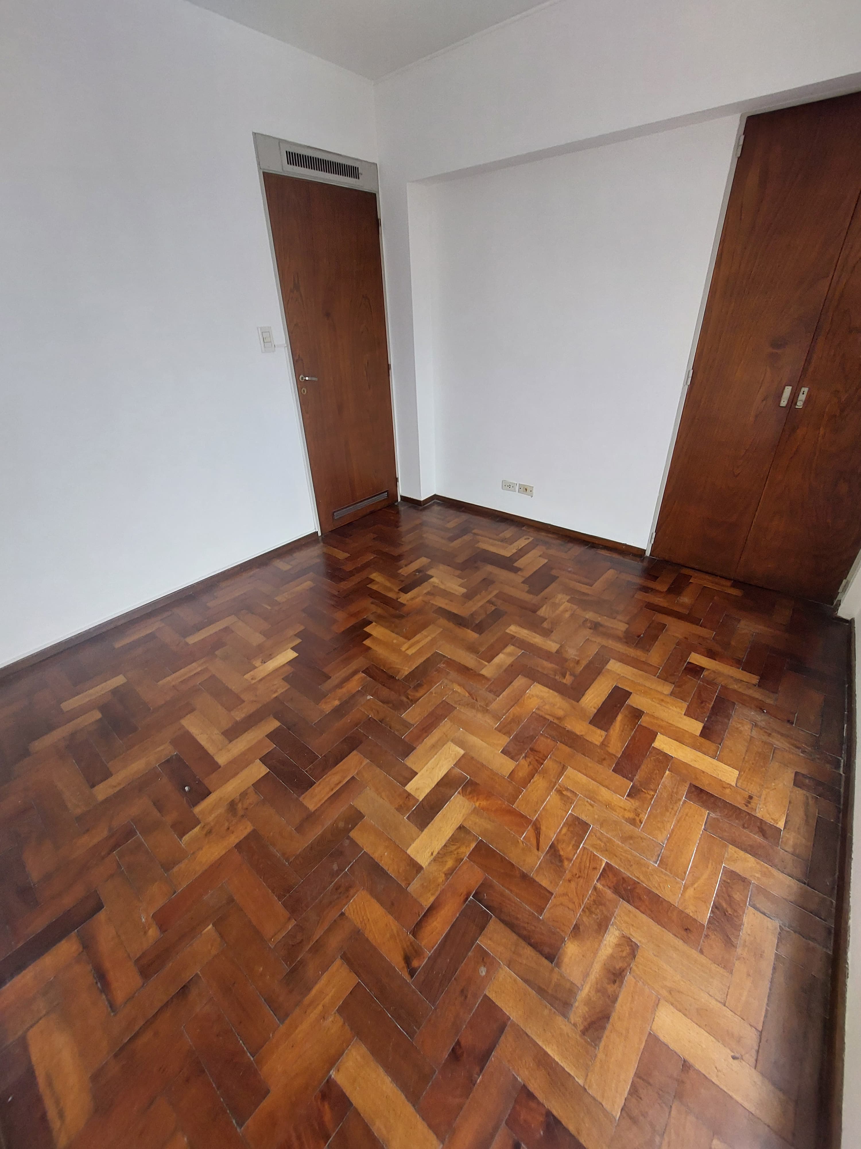 Alberdi, Av. Colón 800 Edificio Alas II 3 Dorm , Depend, y cochera